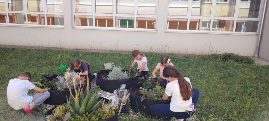 „Vrt za pčelice“ poprimio nove boje!